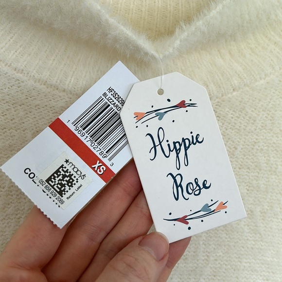 NEW Hippie Rose Lux Soft Eyelash Sweater Size xs - Picture 3 of 5